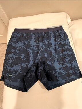 Fabletics Men’s Navy and Black Camouflage Athletic Shorts
